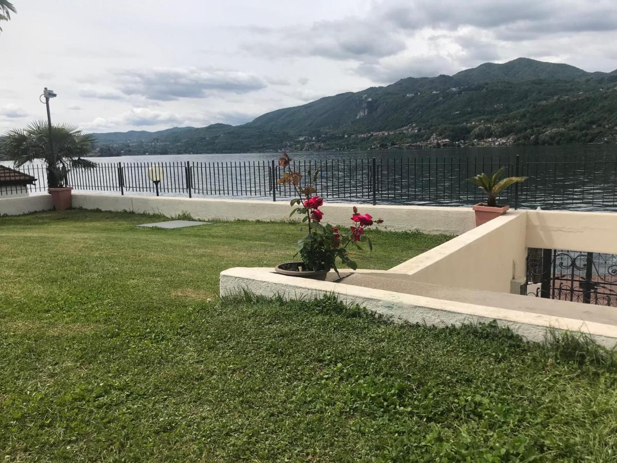 La Playa Cottage Con Spiaggia Privata Pettenasco Eksteriør bilde