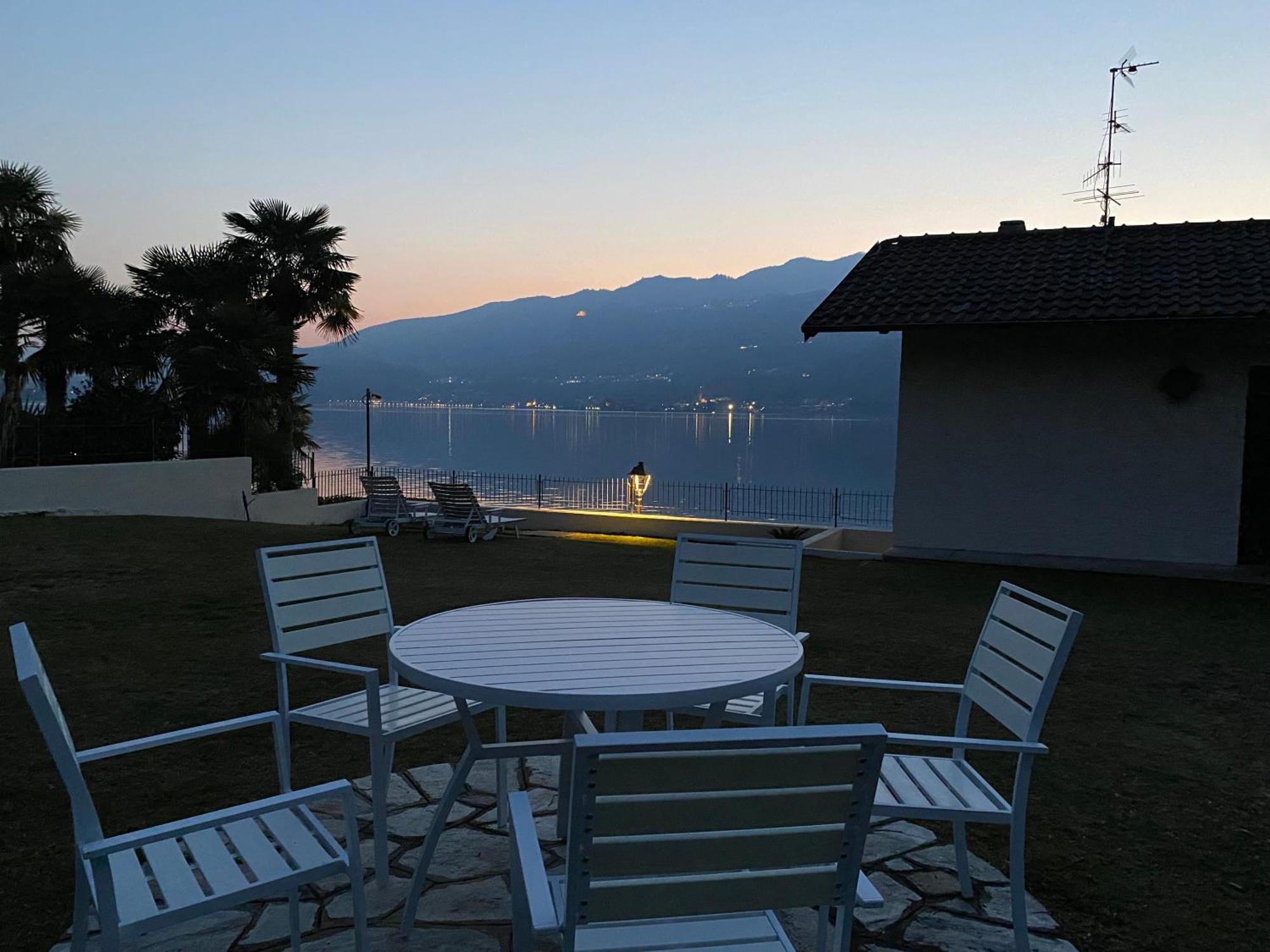 La Playa Cottage Con Spiaggia Privata Pettenasco Eksteriør bilde